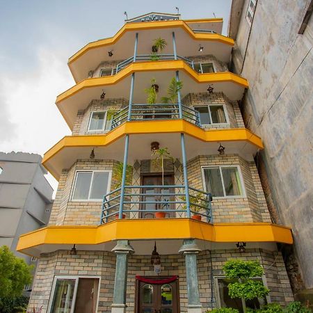 Spot On 445 New Hotel Natureland Pokhara Exterior foto