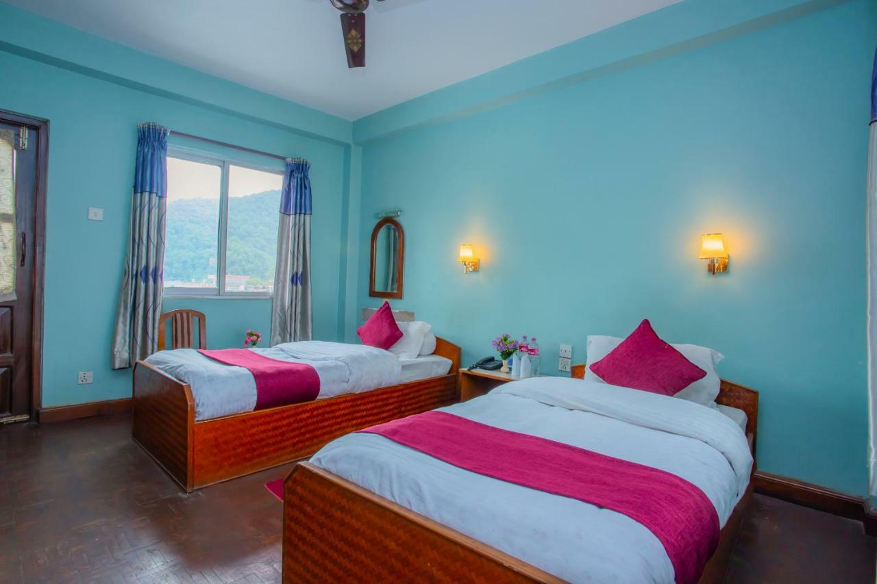Spot On 445 New Hotel Natureland Pokhara Exterior foto