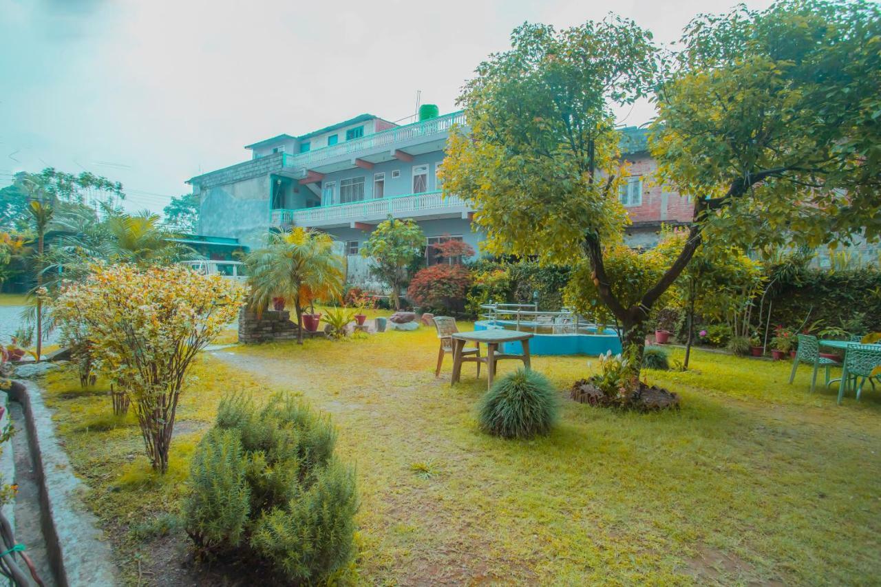 Spot On 445 New Hotel Natureland Pokhara Exterior foto